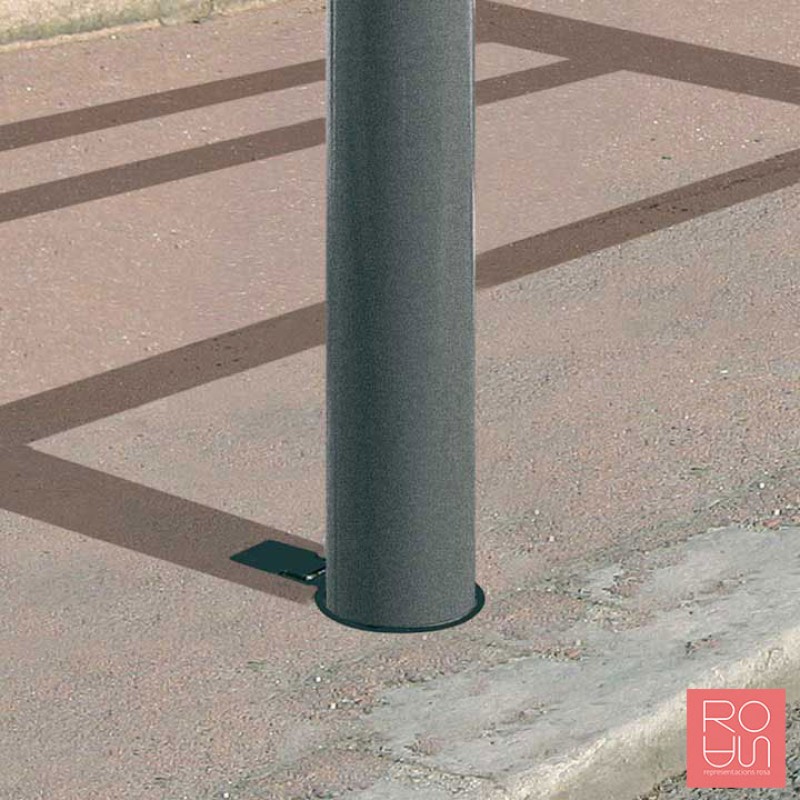 Sistema per pilones extraïbles i bolardos